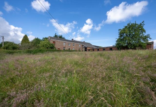 Ferme à rénover en plein coeur de la campagne de Plombières