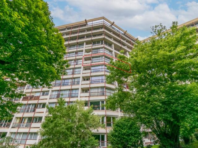 Bel appartement avec vue  panoramique, parking et cave